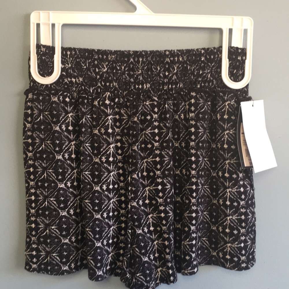 ART Class Black and White Shorts